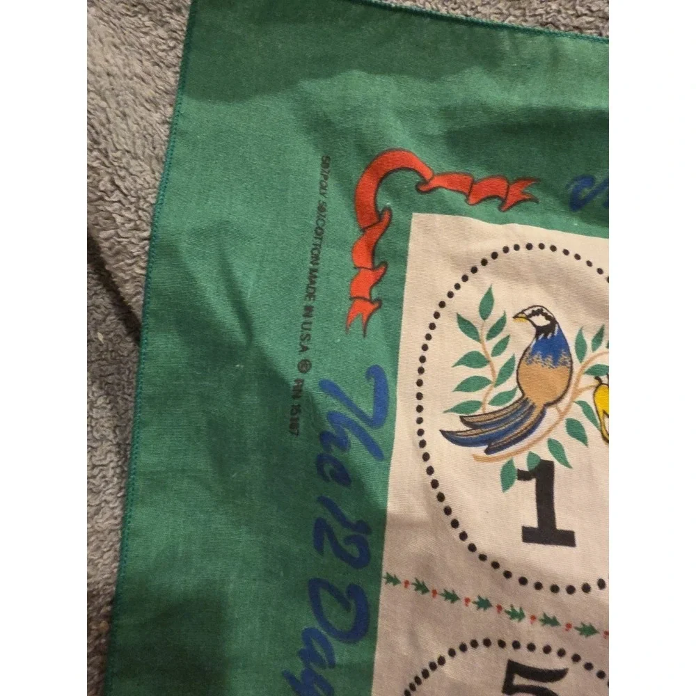 12 Days of Christmas Handkerchief Bandana Table Scarf USA‎ Hank Vintage RN 15187